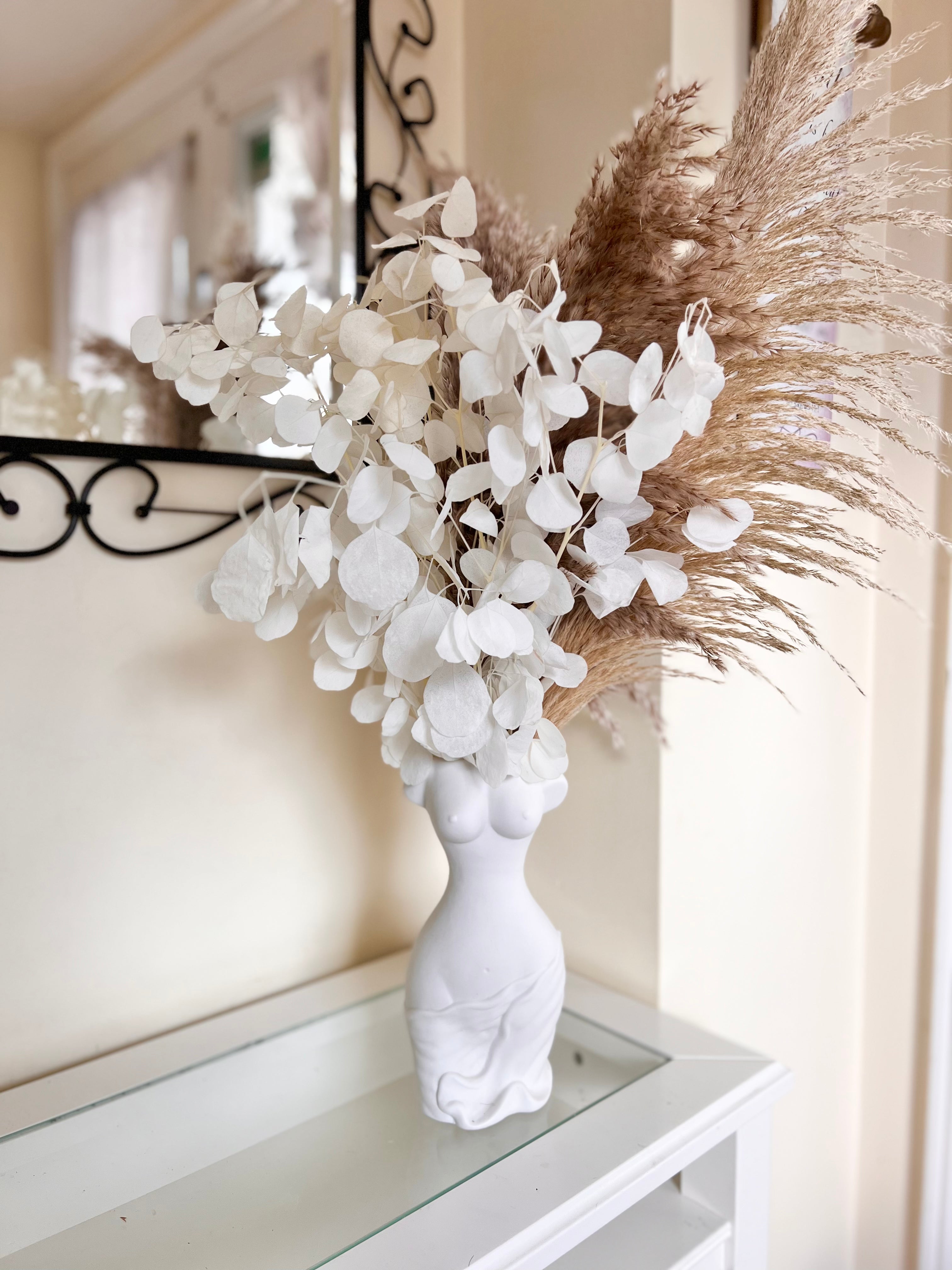 female form vaseaccent