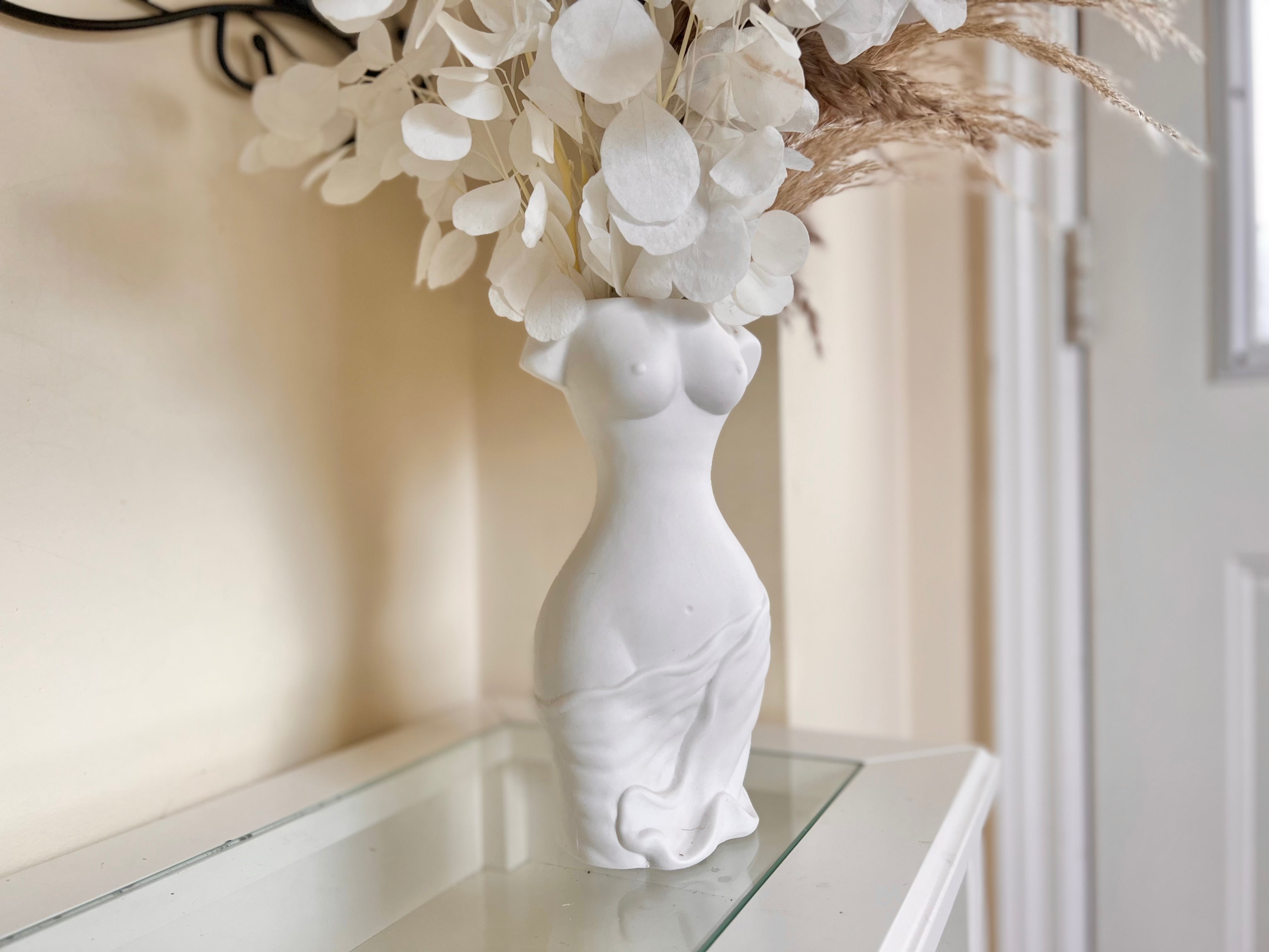 female form vaseaccent