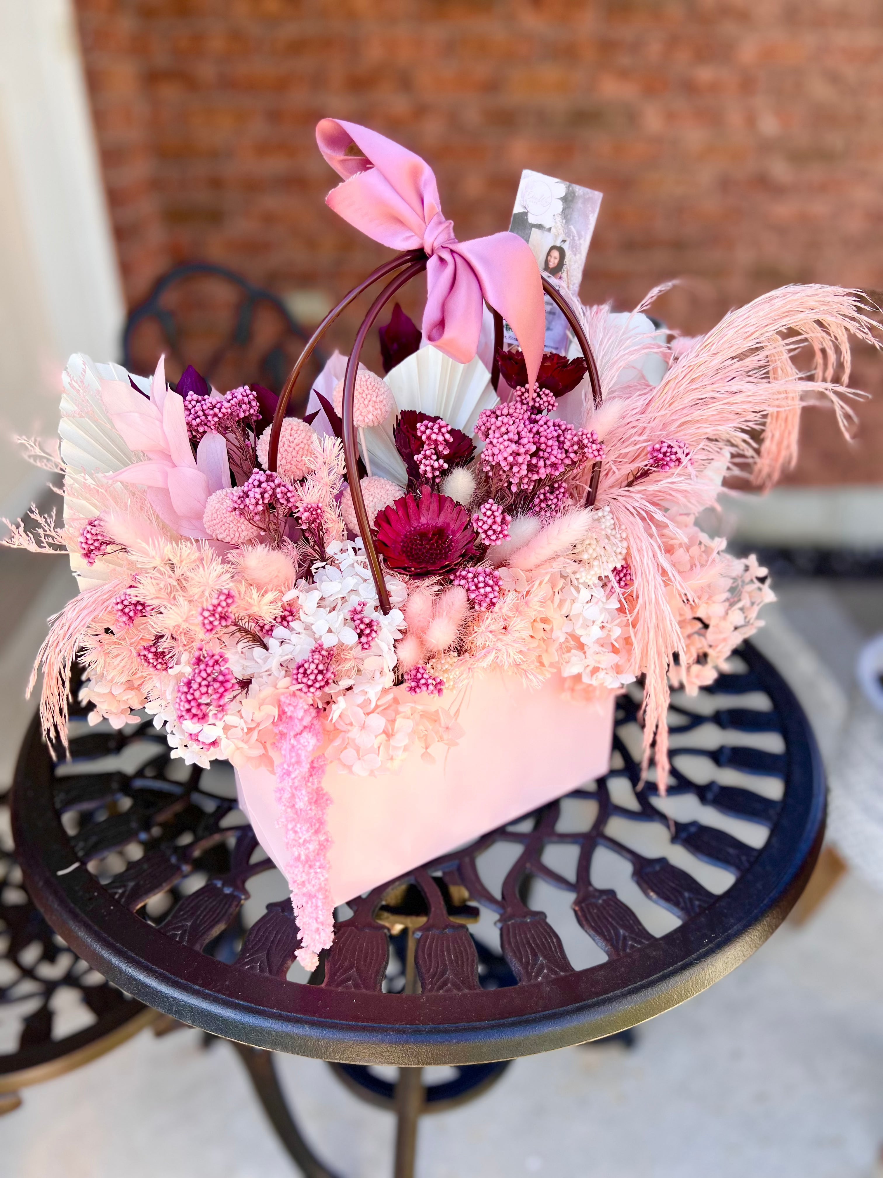 FLOWER ARRANGEMENT GIFT BAG