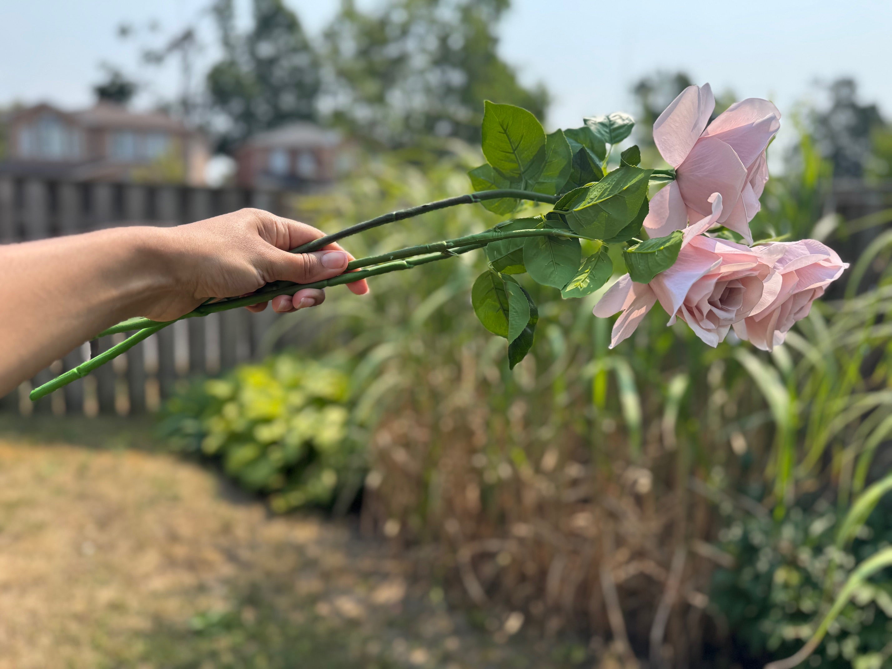 Artificial Roses for Decoration 