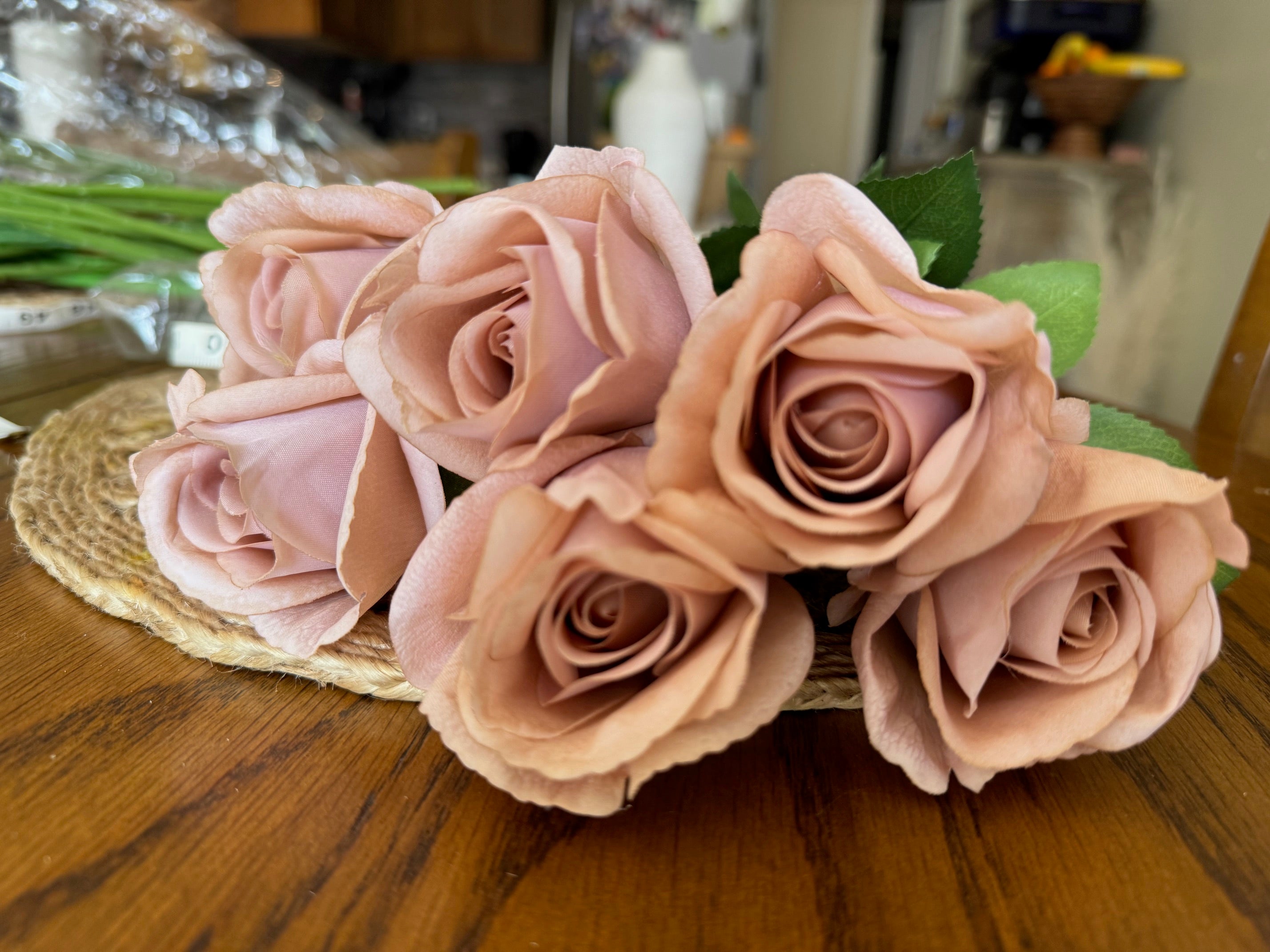 Artificial Roses for Decoration 