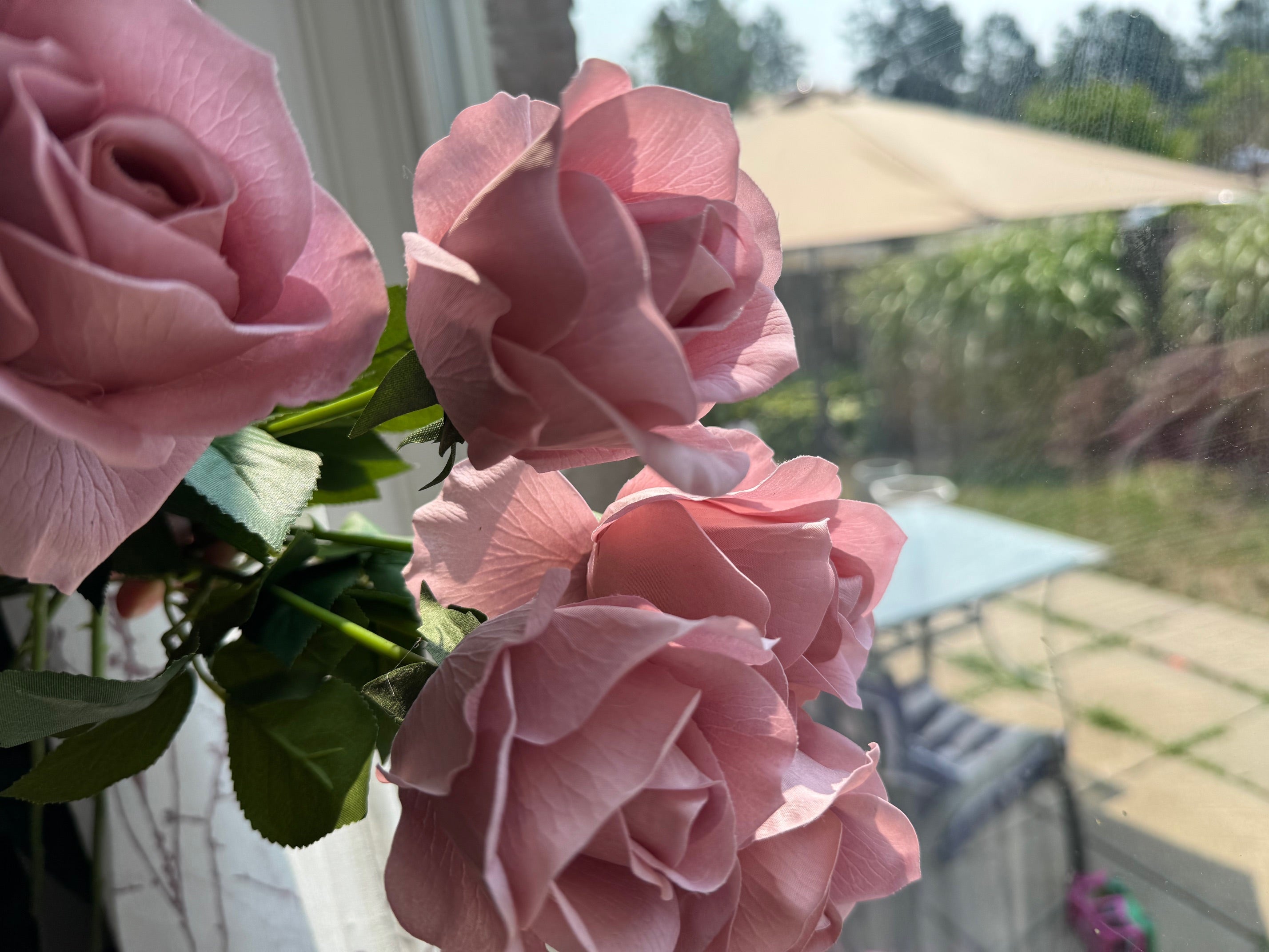 Artificial Roses for Decoration 