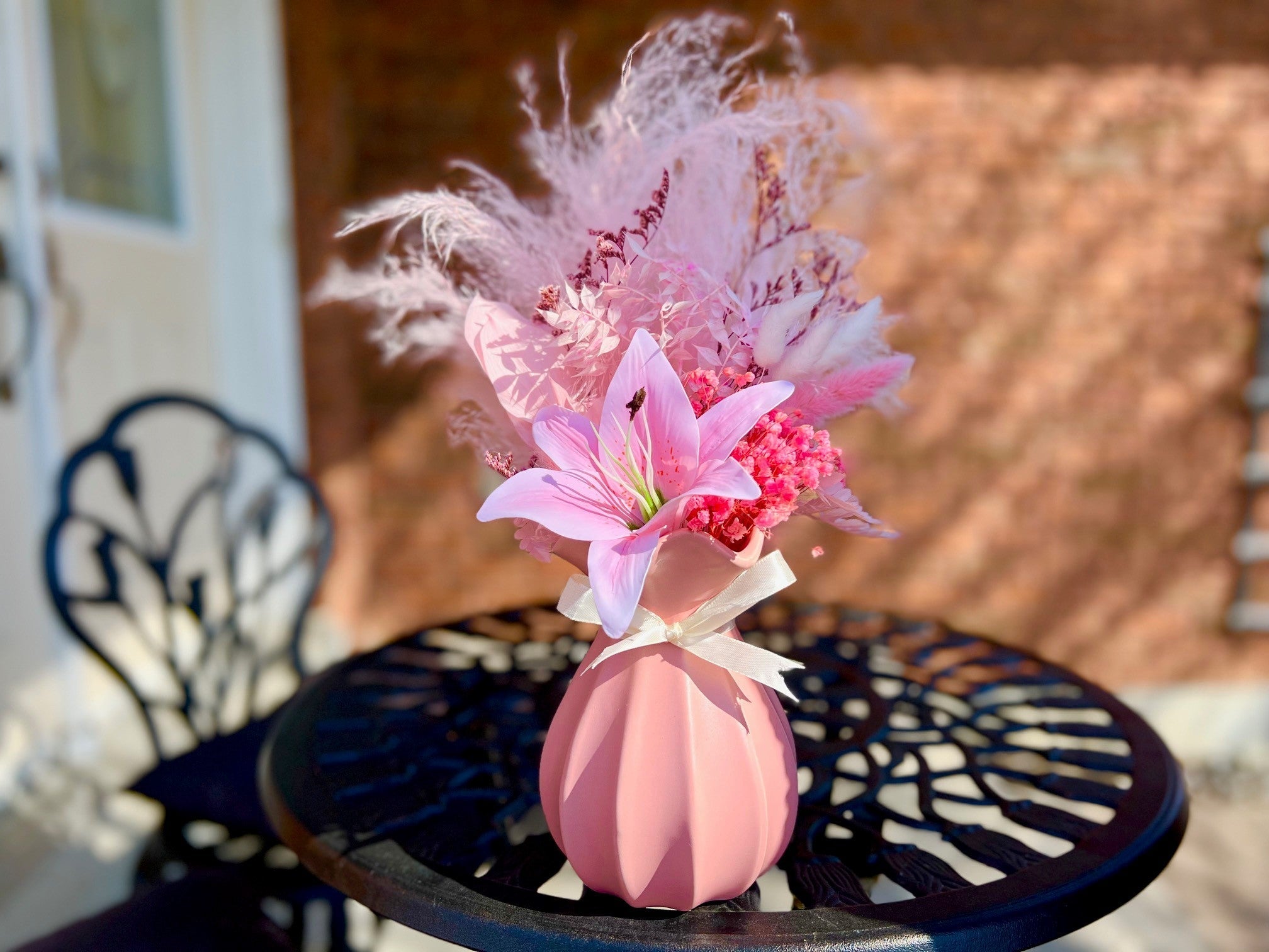 SMALL FLORAL ARRANGEMENT