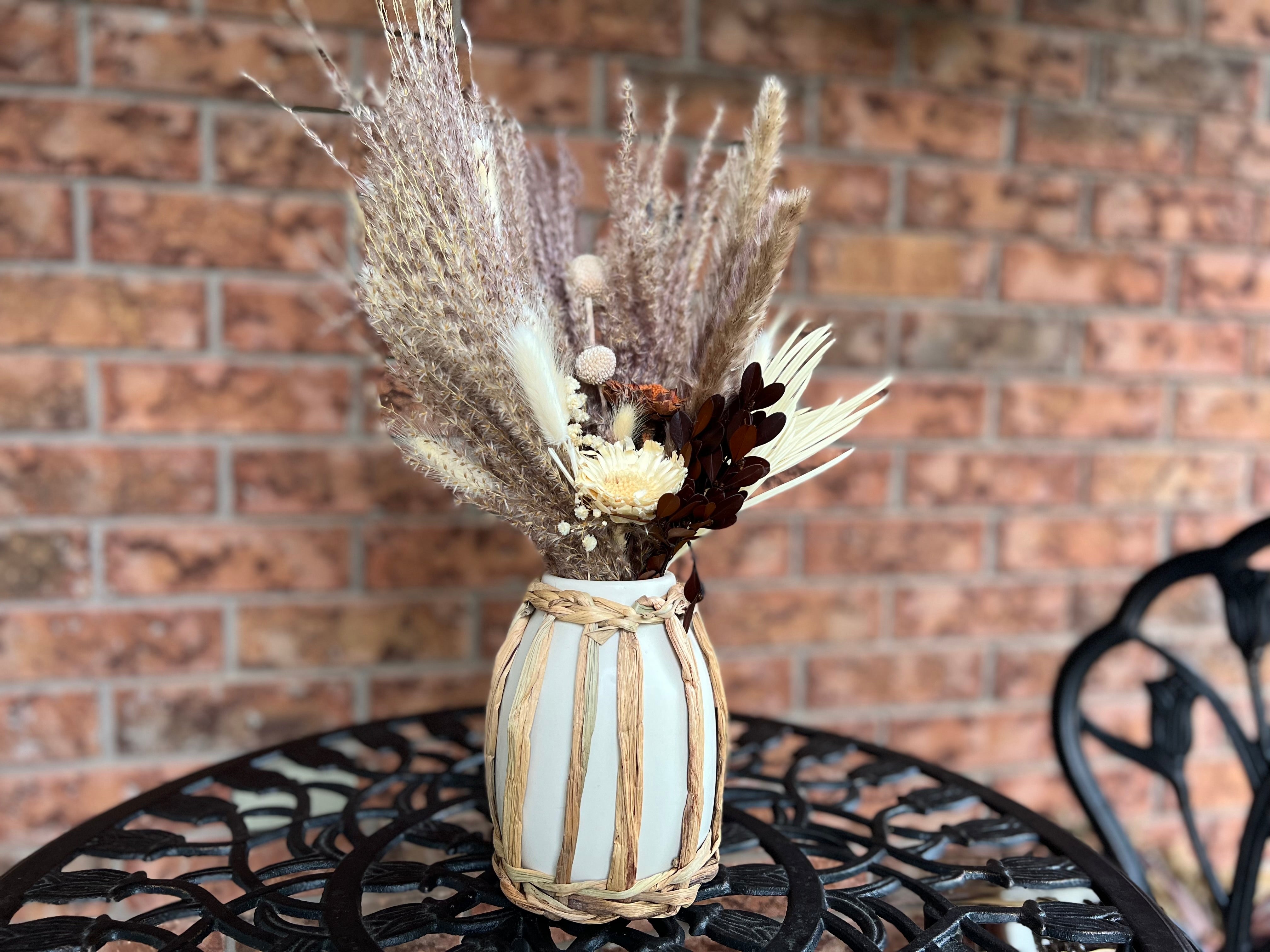 fluffy pampas grass decor