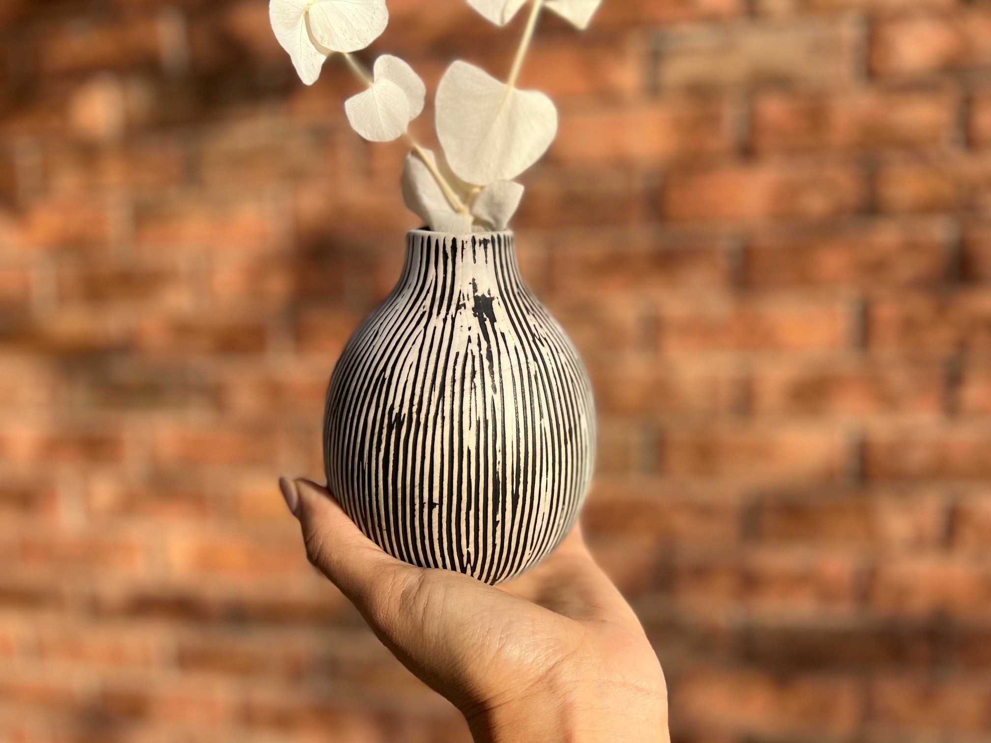 CEMENT STRIPED CERAMIC VASE