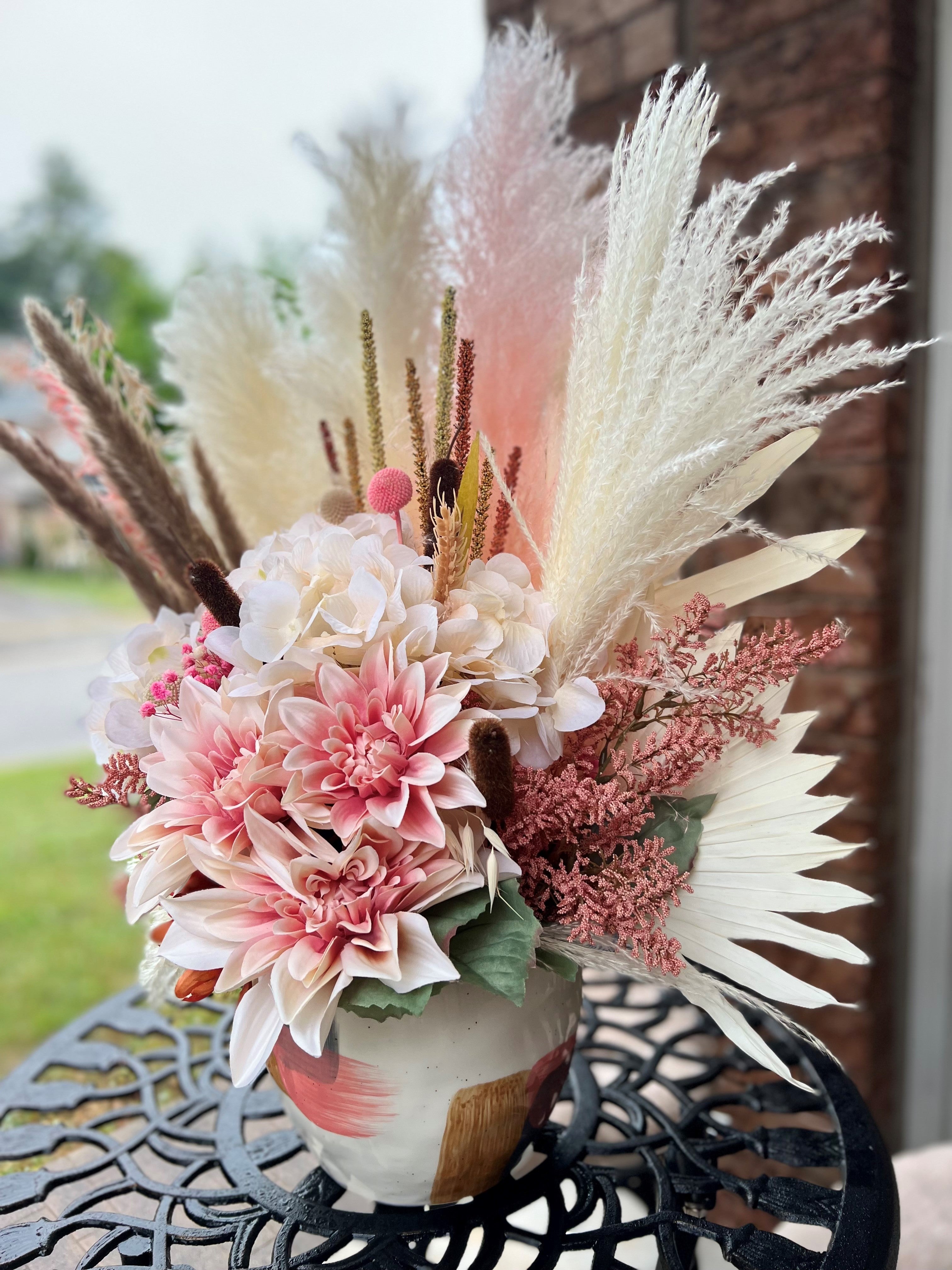 artificial pampas grass decor
